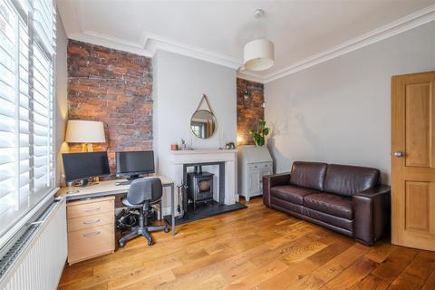 2 bedroom semi-detached house for sale, Clifton Common,,Clifton