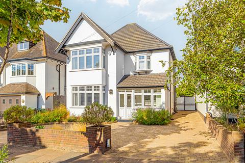 4 bedroom detached house for sale, Westcliff-on-sea SS0