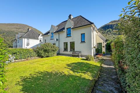 16 Wades Road, Kinlochleven, PH50 4QX