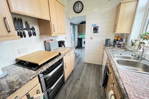 3 Broadway, Greasby, Wirral, CH49 2NG