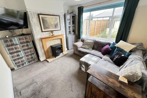 3 Broadway, Greasby, Wirral, CH49 2NG