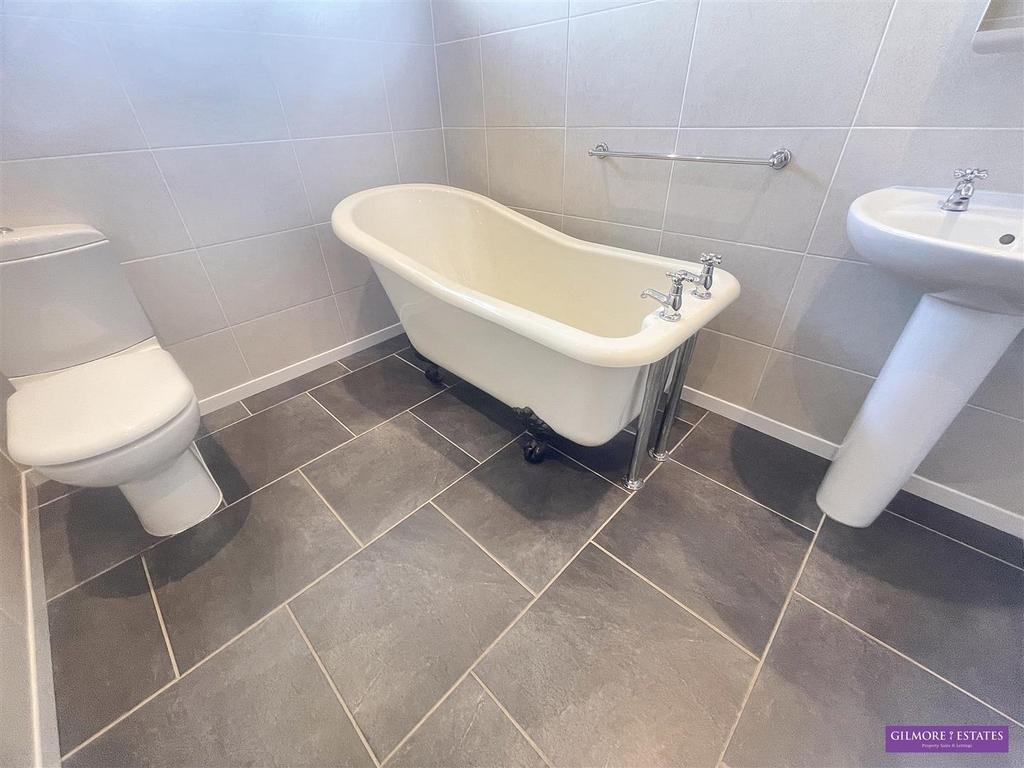 Paddock Wood, Prudhoe 4 bed detached bungalow for sale £330,000