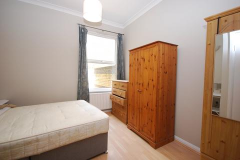 1 bedroom property to rent, Tooting Bec Road, Tooting Bec SW17