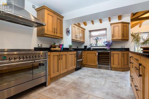 31 Pinewood Close, Scunthorpe, DN16 3FB