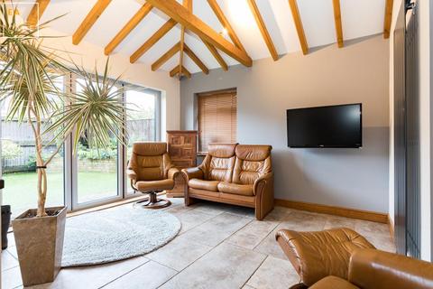 31 Pinewood Close, Scunthorpe, DN16 3FB