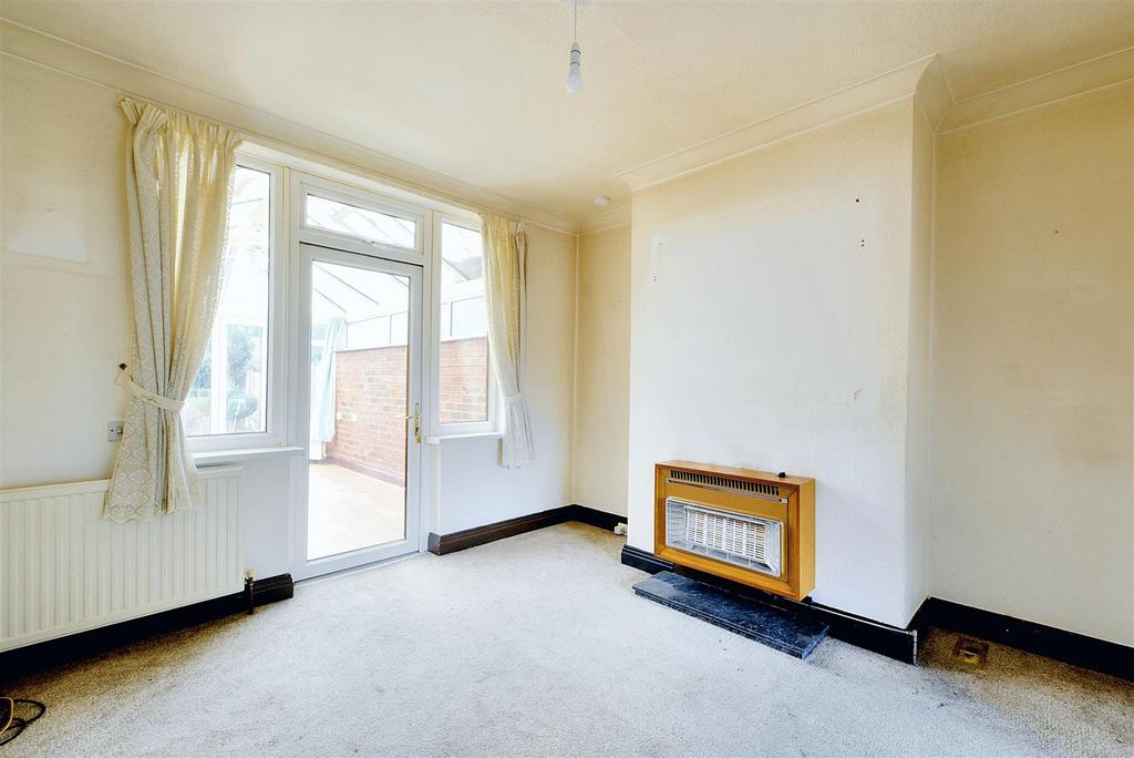 Meadow Lane, Long Eaton 3 bed semidetached house for sale £194,950