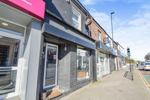 Property to rent, Bury New Road, 495 Bury New Road, M25