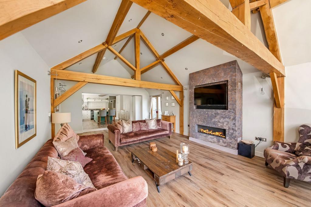 Living dining area