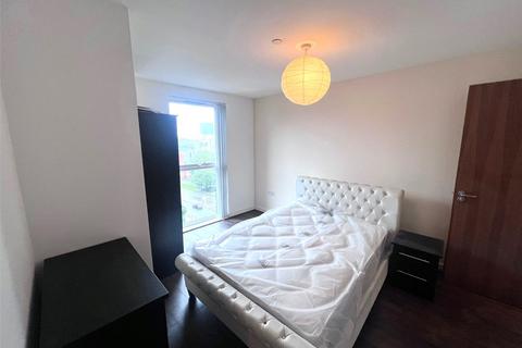 2 bedroom apartment to rent, Sillavan Way, Salford, M3