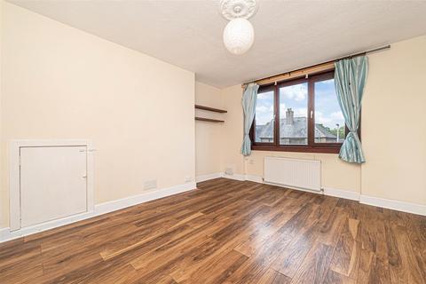 87 Adamson Crescent, Dunfermline, KY12 0AT