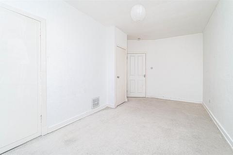 87 Adamson Crescent, Dunfermline, KY12 0AT