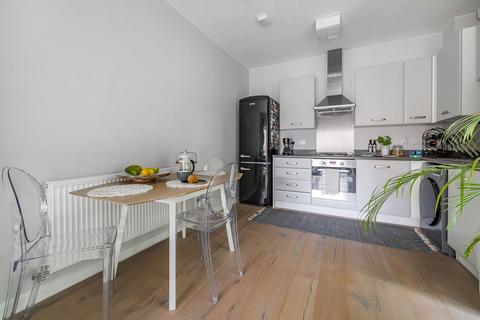 58 Divot Way, Basingstoke, RG24 9YE