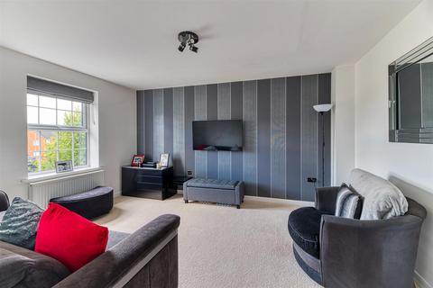 3 bedroom end of terrace house for sale, Jamestown Avenue, Great Sankey, Warrington