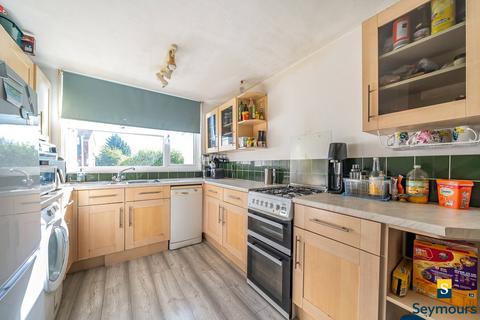 3 bedroom terraced house for sale, Windsor Close, Surrey GU2