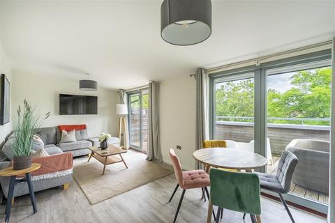 2 bedroom penthouse to rent, McQuades Court, York, YO1 9UE