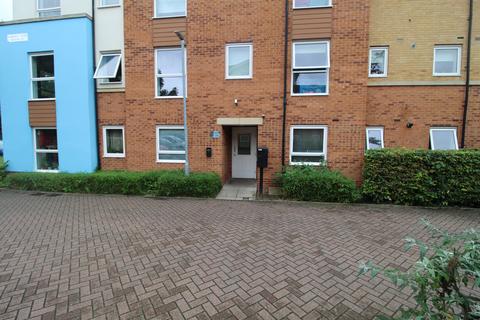 2 bedroom flat to rent, Admiralty Close, West Drayton UB7