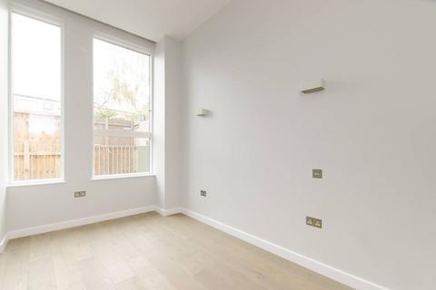 1 bedroom flat for sale, Southern Row, Ladbroke Grove, London, W10