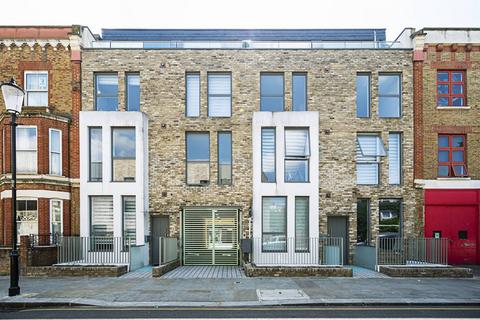 3 bedroom flat for sale, Southern Row, Ladbroke Grove, London, W10