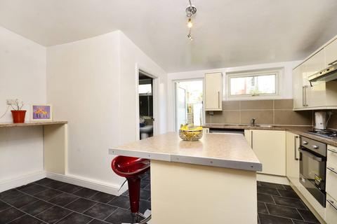 4 bedroom house to rent, Totterdown Street, Tooting, London, SW17