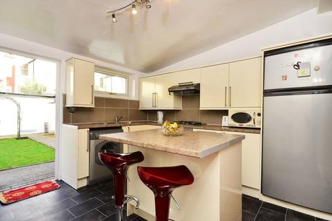 4 bedroom house to rent, Totterdown Street, Tooting, London, SW17