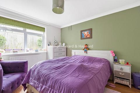 2 bedroom flat for sale, Glengall Road, Queens Park