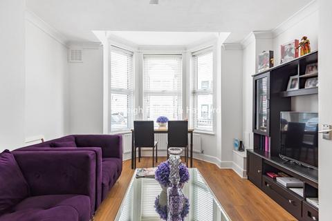 2 bedroom flat for sale, Glengall Road, Queens Park