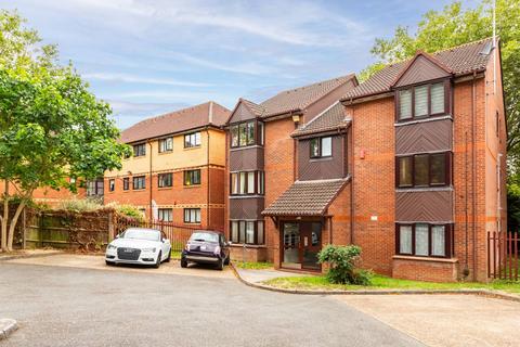 19 Godolphin Close, London, N13 6LF