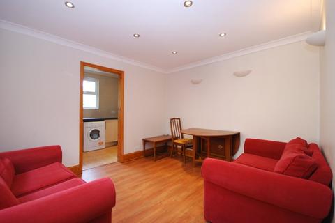 3 bedroom property to rent, Tooting Bec Road, Tooting Bec SW17