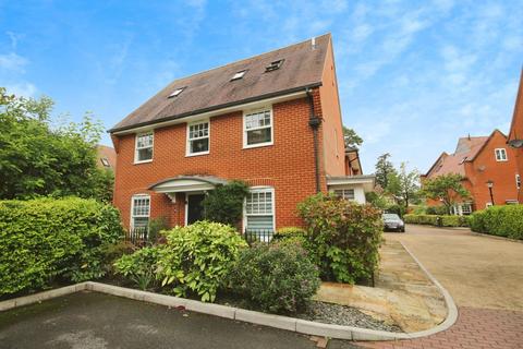 4 bedroom detached house for sale, Forest Road, Poole, BH13