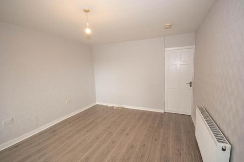 1 bedroom flat to rent, Lochgelly Road, Cowdenbeath, KY4