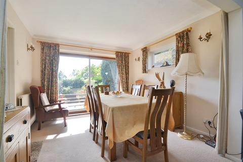 38 Beech Close, Broadstone, BH18 9NJ