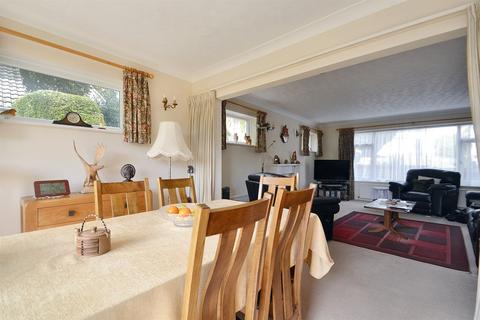 38 Beech Close, Broadstone, BH18 9NJ