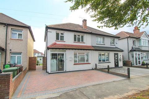 5 Surrey Grove, Sutton, SM1 3PW