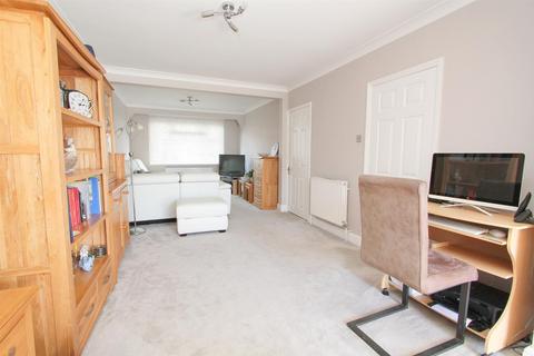 5 Surrey Grove, Sutton, SM1 3PW