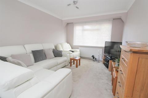 5 Surrey Grove, Sutton, SM1 3PW