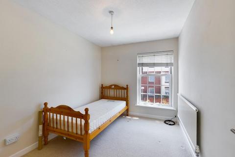 2 bedroom coach house to rent, Green Road, Southsea PO5