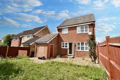 3 bedroom detached house for sale, Elmhurst Close, Ashford TN25