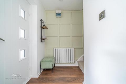 30 Newstead, Tamworth, B79 7UU