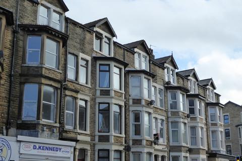 2 bedroom flat to rent, Regent Road, Morecambe, LA3