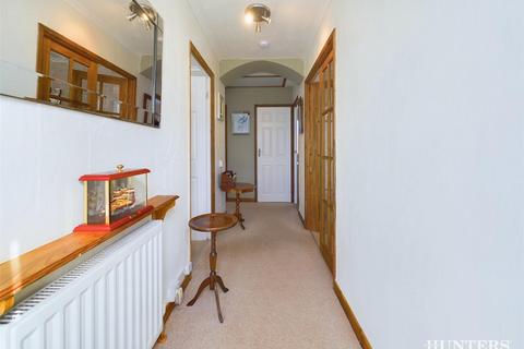 2 bedroom detached bungalow for sale, The Close, Consett