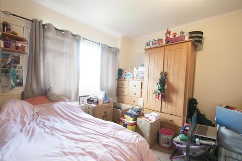 49 Humber Way, Slough, SL3 8SR