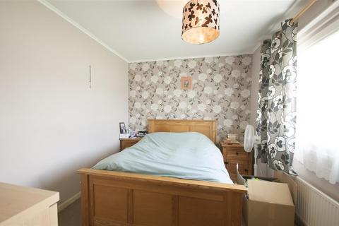 49 Humber Way, Slough, SL3 8SR