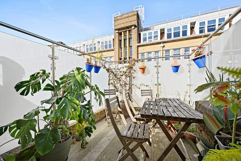 3 bedroom maisonette to rent, Minford Gardens, Brook Green, W14