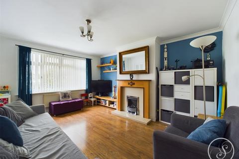 3 bedroom semi-detached house for sale, Cartmell Drive, Leeds