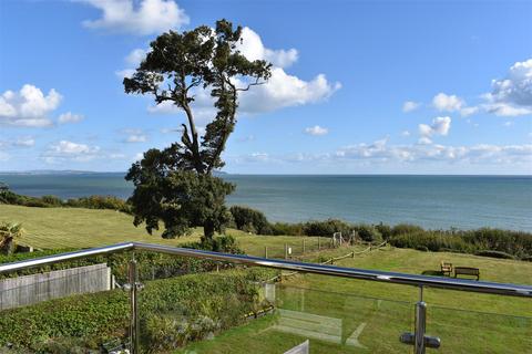 3 bedroom apartment to rent, Arundel Way, Highcliffe, Christchurch