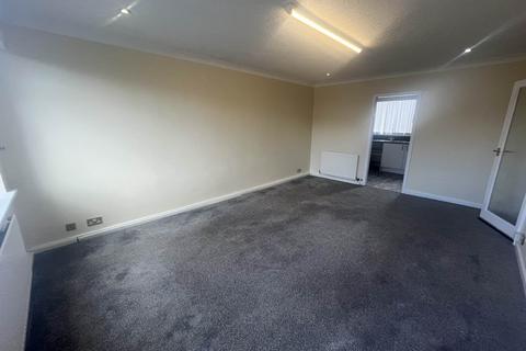 2 bedroom flat to rent, Devonshire Court, New Hall Road