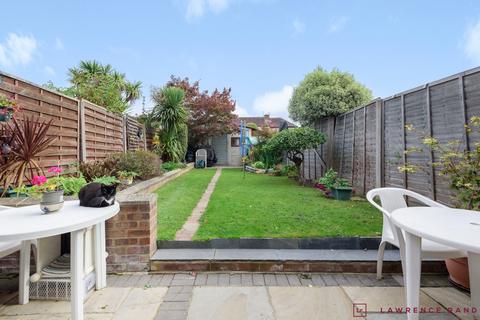 23 Bempton Drive, Ruislip, HA4 9DB