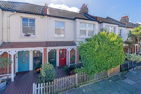 2 bedroom maisonette for sale, Godstone Road, St Margarets Village