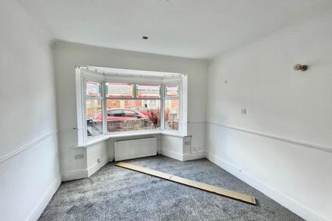 3 bedroom semi-detached house to rent, Cheviot Street, Sunderland SR4