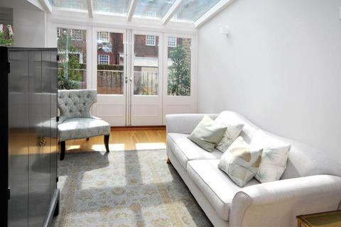 5 bedroom terraced house to rent, Cliveden Place, Belgravia, SW1W